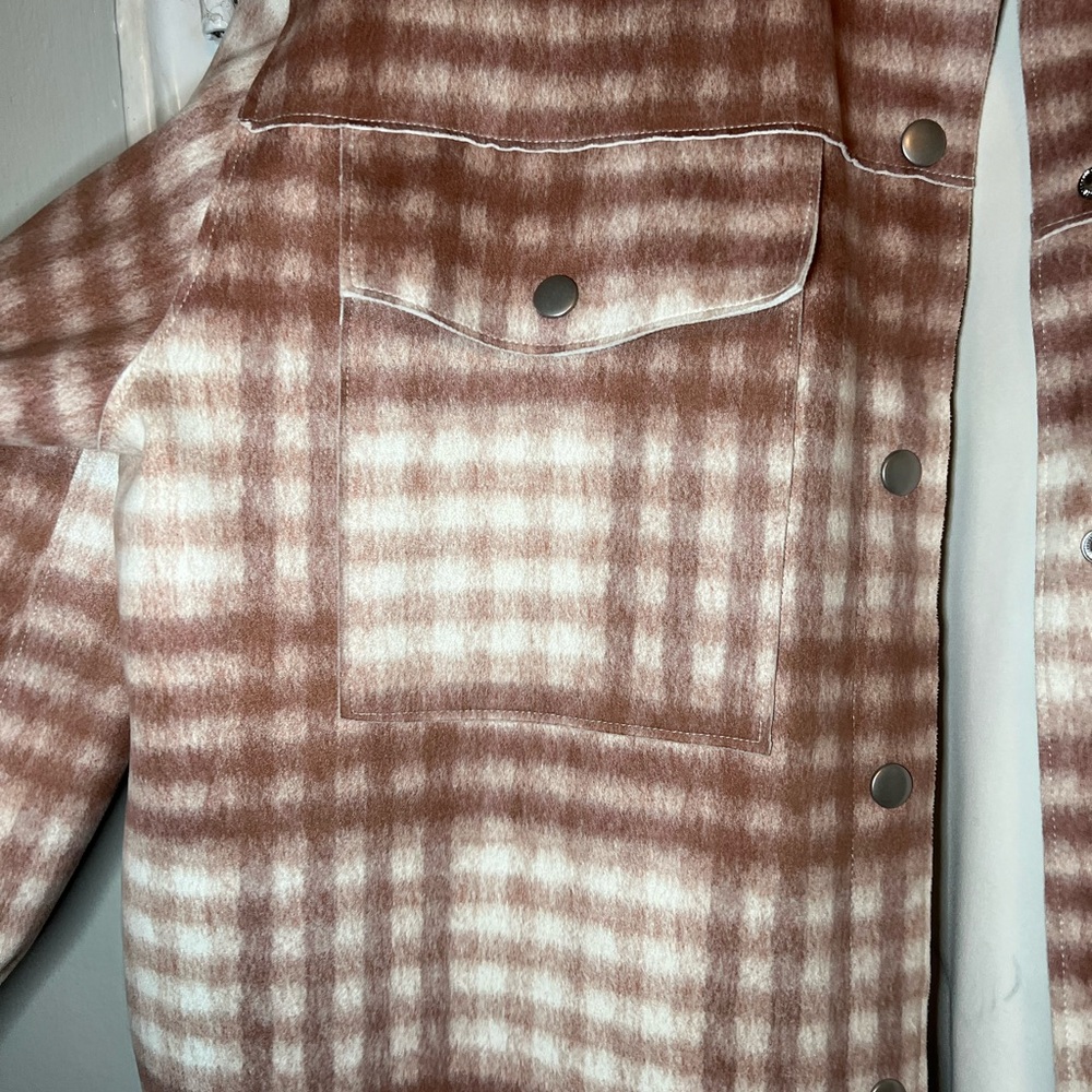 Unique Zara Shacket - Picture 3 of 8